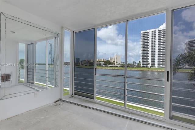 28 Yacht Club Dr # 202, North Palm Beach FL 33408 - North Palm Beach, FL - Photo 5