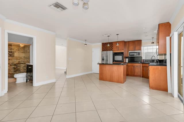 5486 NW 44TH Way, Coconut Creek FL 33073 - Coconut Creek, FL - Photo 3