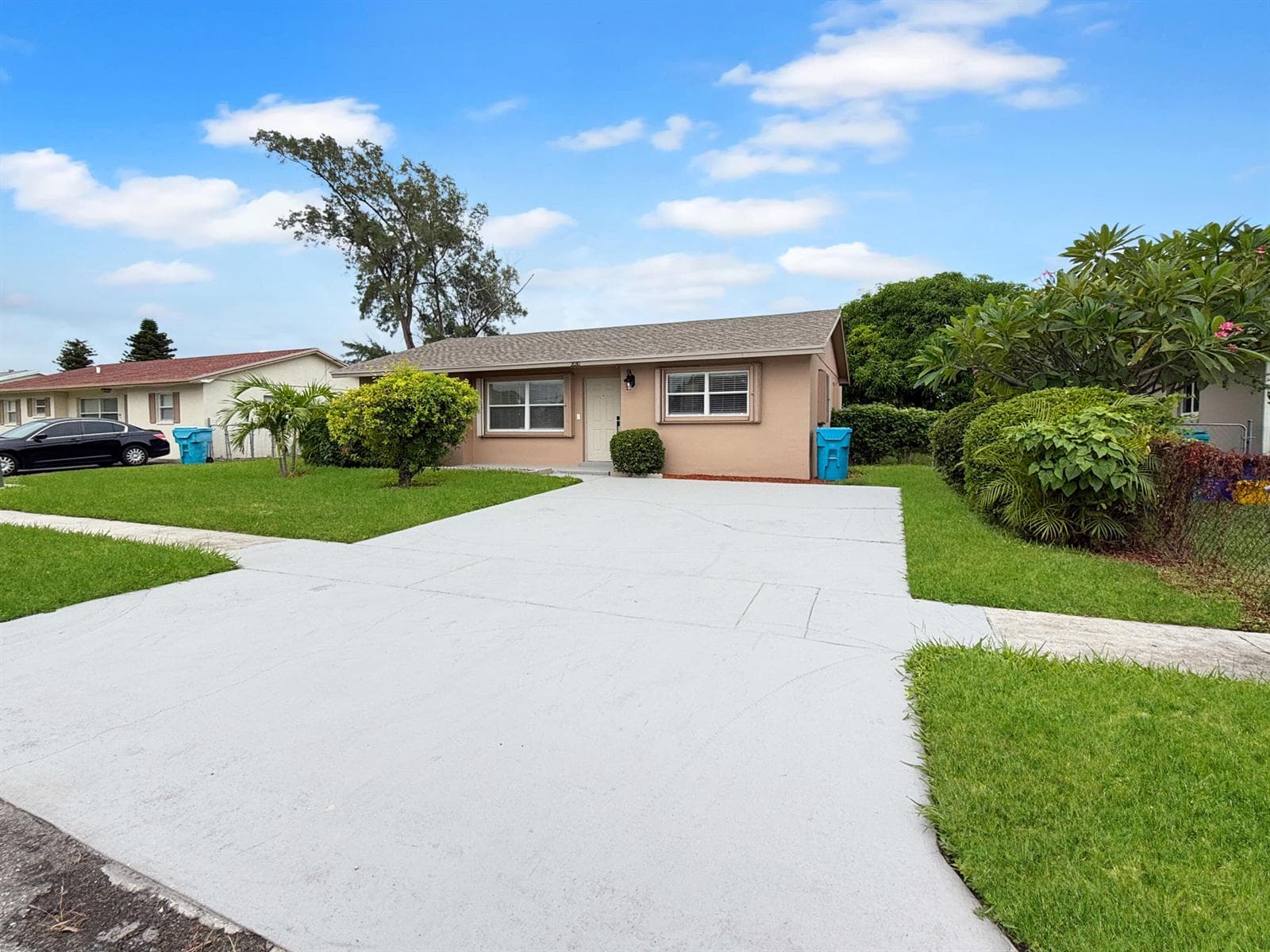 2030 NE 1st Lane, Boynton Beach FL 33435 - Boynton Beach, FL - Photo 1