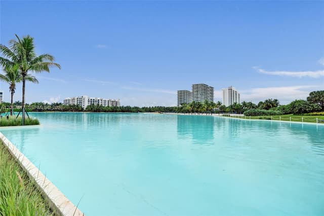 2411 Laguna Cir # 1805, North Miami FL 33181 - North Miami, FL - Photo 4