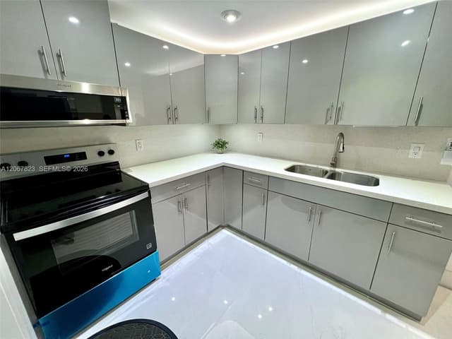 7825 Miller Dr # C211, Miami FL 33155 - Miami, FL - Photo 7