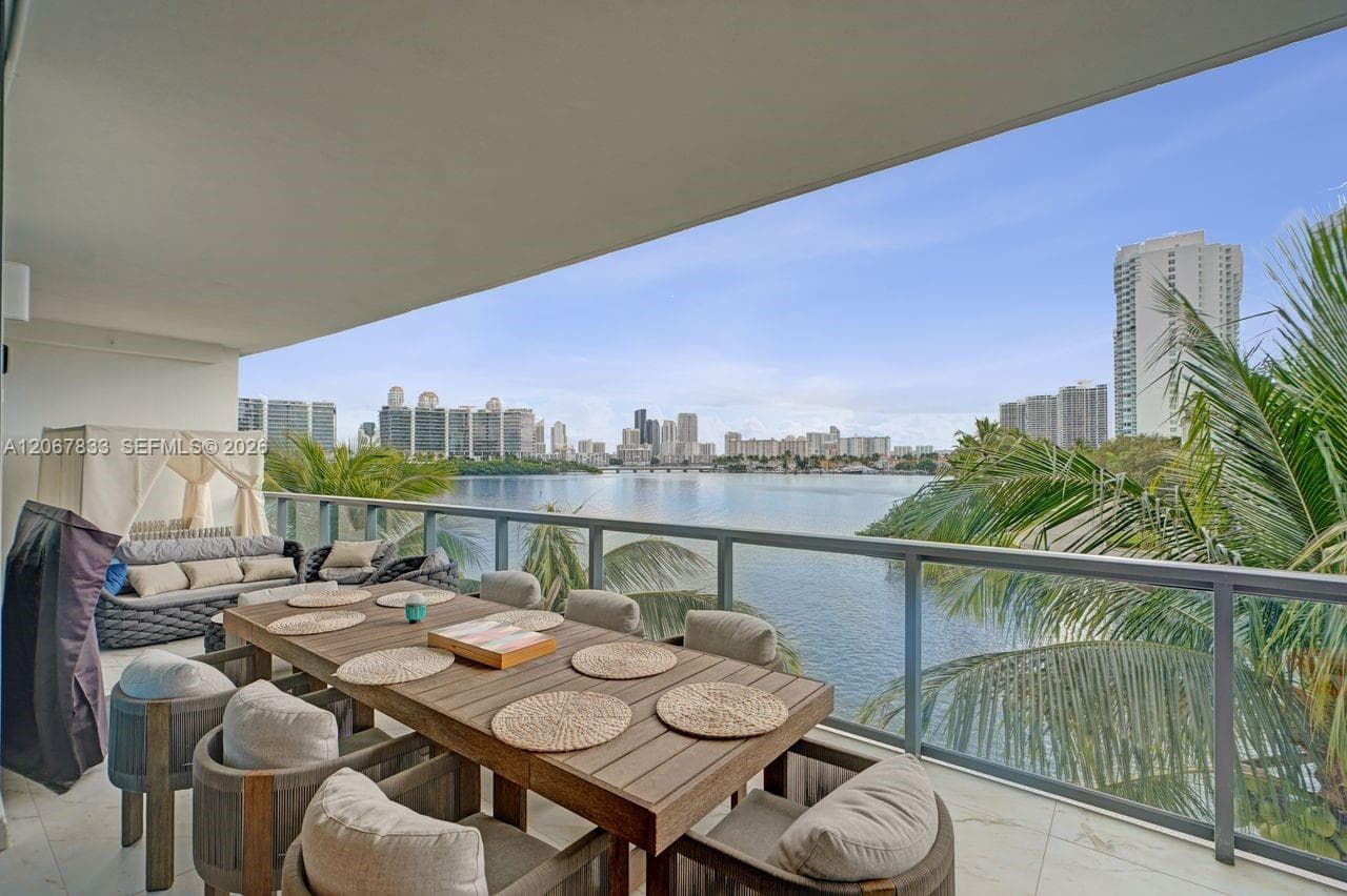 3300 NE 188th St # 210, Aventura FL 33180