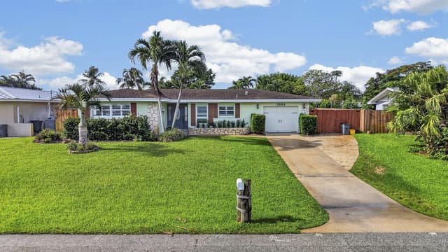 3854 BUTTERCUP Circle S, Palm Beach Gardens FL 33410 - Palm Beach Gardens, FL - Photo 2