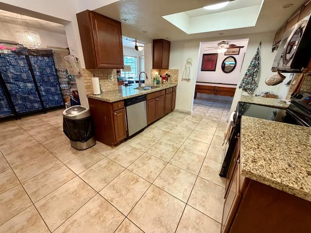 6875 NW 17TH Court, Margate FL 33063 - Margate, FL - Photo 4