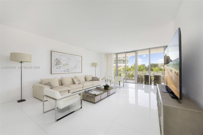 801 S Pointe Dr # 301, Miami Beach FL 33139