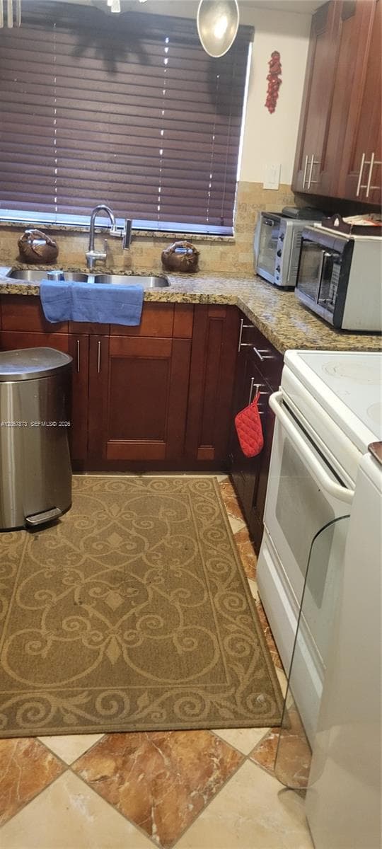 1743 NE 141st St, North Miami FL 33181 - North Miami, FL - Photo 4