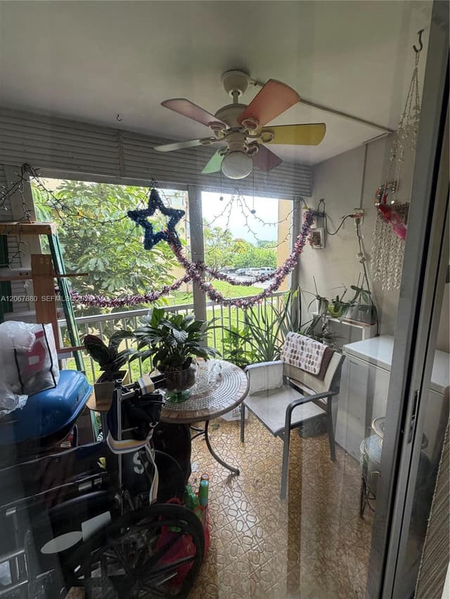952 NE 199th St # 2N, Miami FL 33179 - Miami, FL - Photo 3