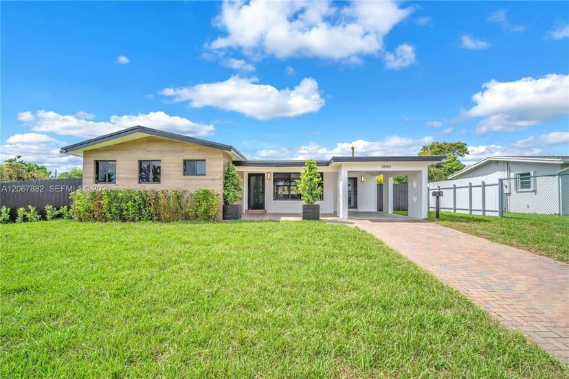 2840 SW 5th St, Fort Lauderdale FL 33312