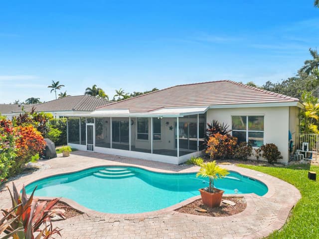 2325 NW 186th Avenue, Pembroke Pines FL 33029 - Pembroke Pines, FL - Photo 3