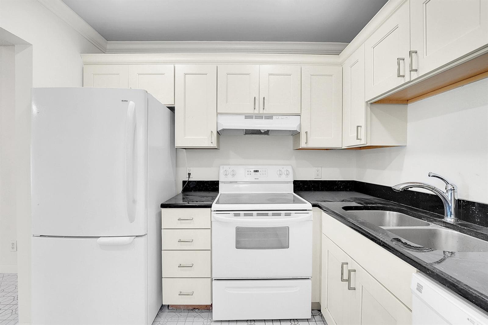 200 Waterway Drive S # 105, Lantana FL 33462 - Lantana, FL - Photo 1