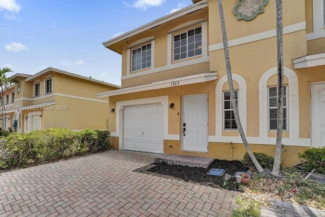 1363 Avon Ln, North Lauderdale FL 33068 - North Lauderdale, FL - Photo 3