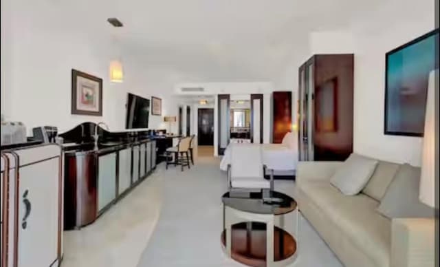 4391 Collins Avenue # 1913, Miami Beach FL 33140 - Miami Beach, FL - Photo 6