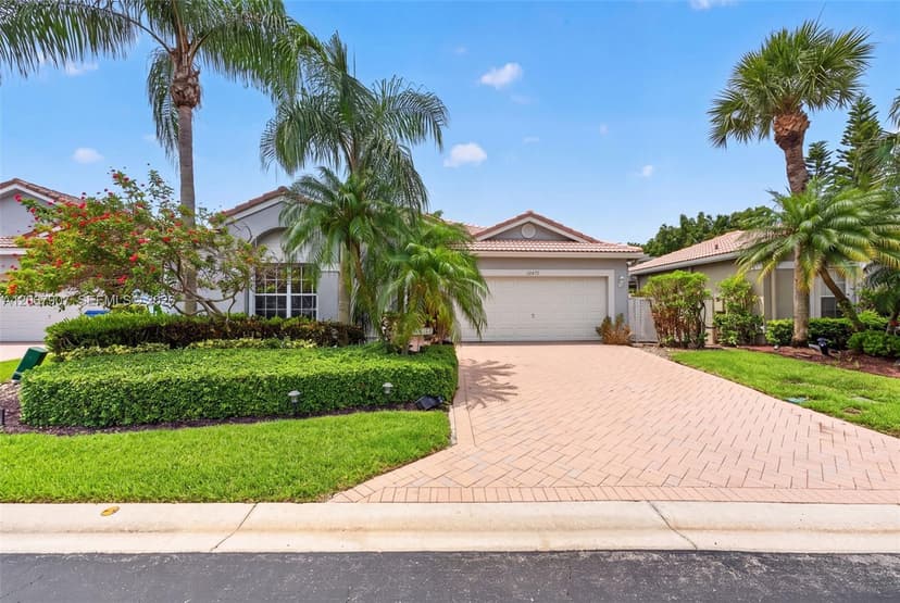 10471 S Utopia Cir S, Boynton Beach FL 33437