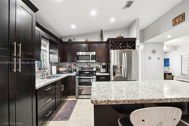 16520 SW 99th St, Miami FL 33196 - Miami, FL - Photo 5