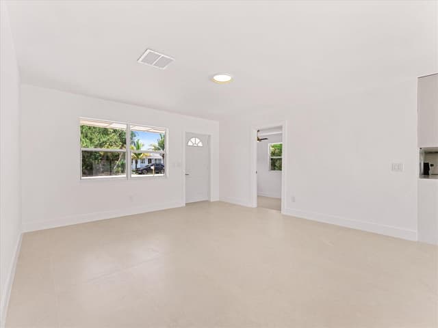 3856 Corrigan Court, FL 33461 - Photo 6
