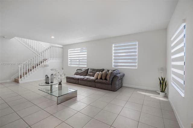 21189 SW 127th Ct, Miami FL 33177 - Miami, FL - Photo 4