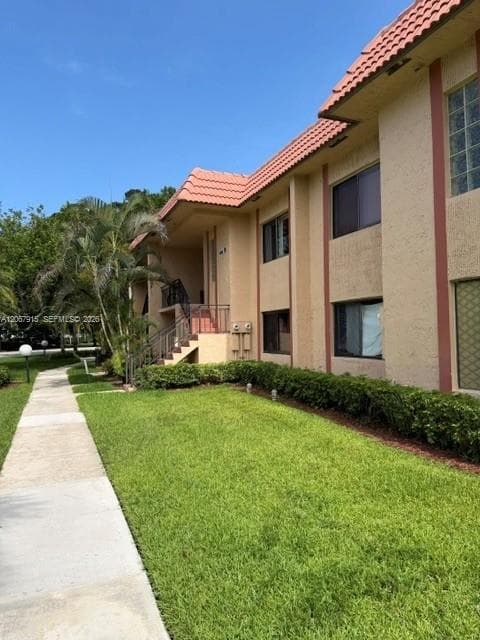 164 Lakeview Dr # 204, Weston FL 33326 - Weston, FL - Photo 1