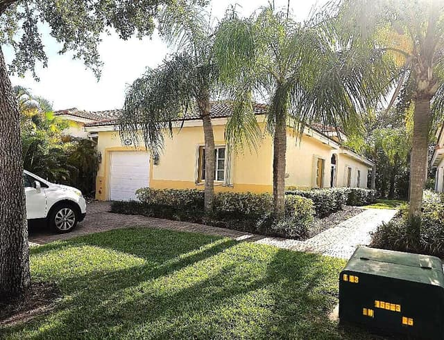 2323 WINDJAMMER Way, West Palm Beach FL 33411 - West Palm Beach, FL - Photo 2