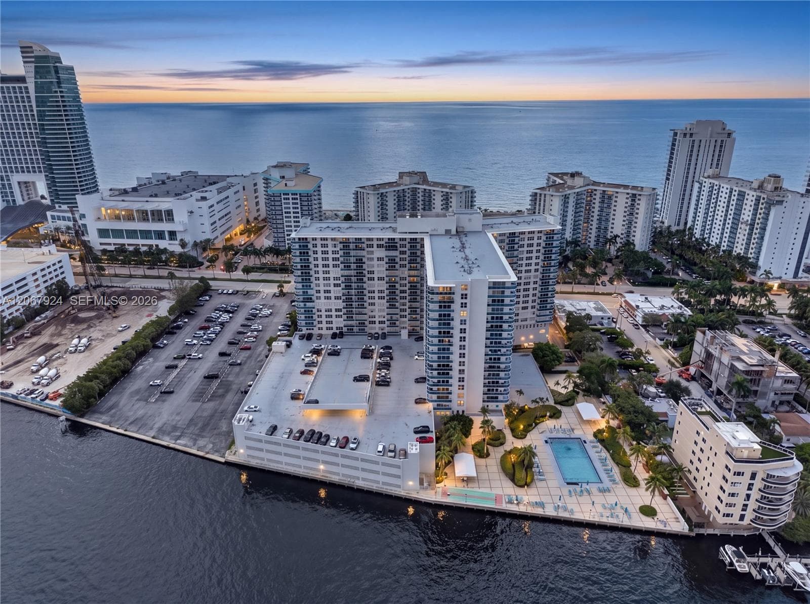3800 S Ocean Dr # 802, Hollywood FL 33019
