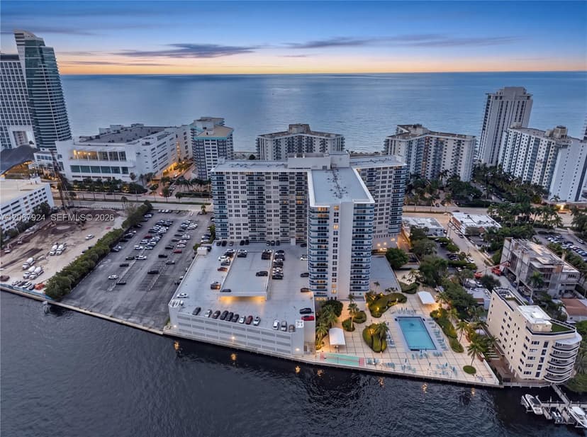 3800 S Ocean Dr # 802, Hollywood FL 33019