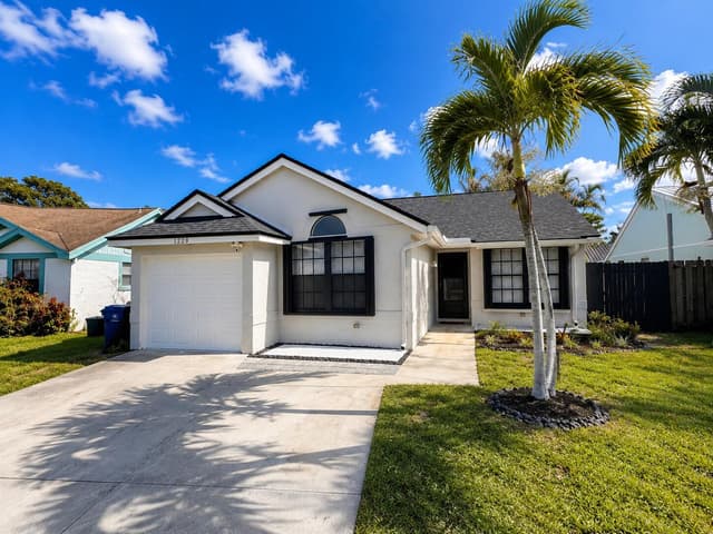 1228 Chippewa Street, Jupiter FL 33458 - Jupiter, FL - Photo 2