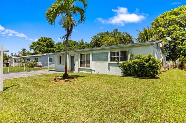 2030 NW 29th Ter, Fort Lauderdale FL 33311 - Fort Lauderdale, FL - Photo 2