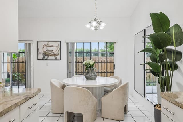 980 NE 212th Terrace # 01, Miami FL 33179 - Miami, FL - Photo 2