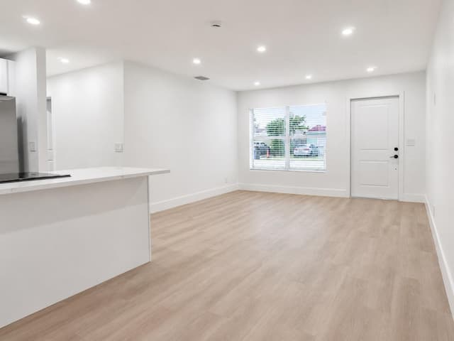 2013 Longwood Road, West Palm Beach FL 33409 - West Palm Beach, FL - Photo 7