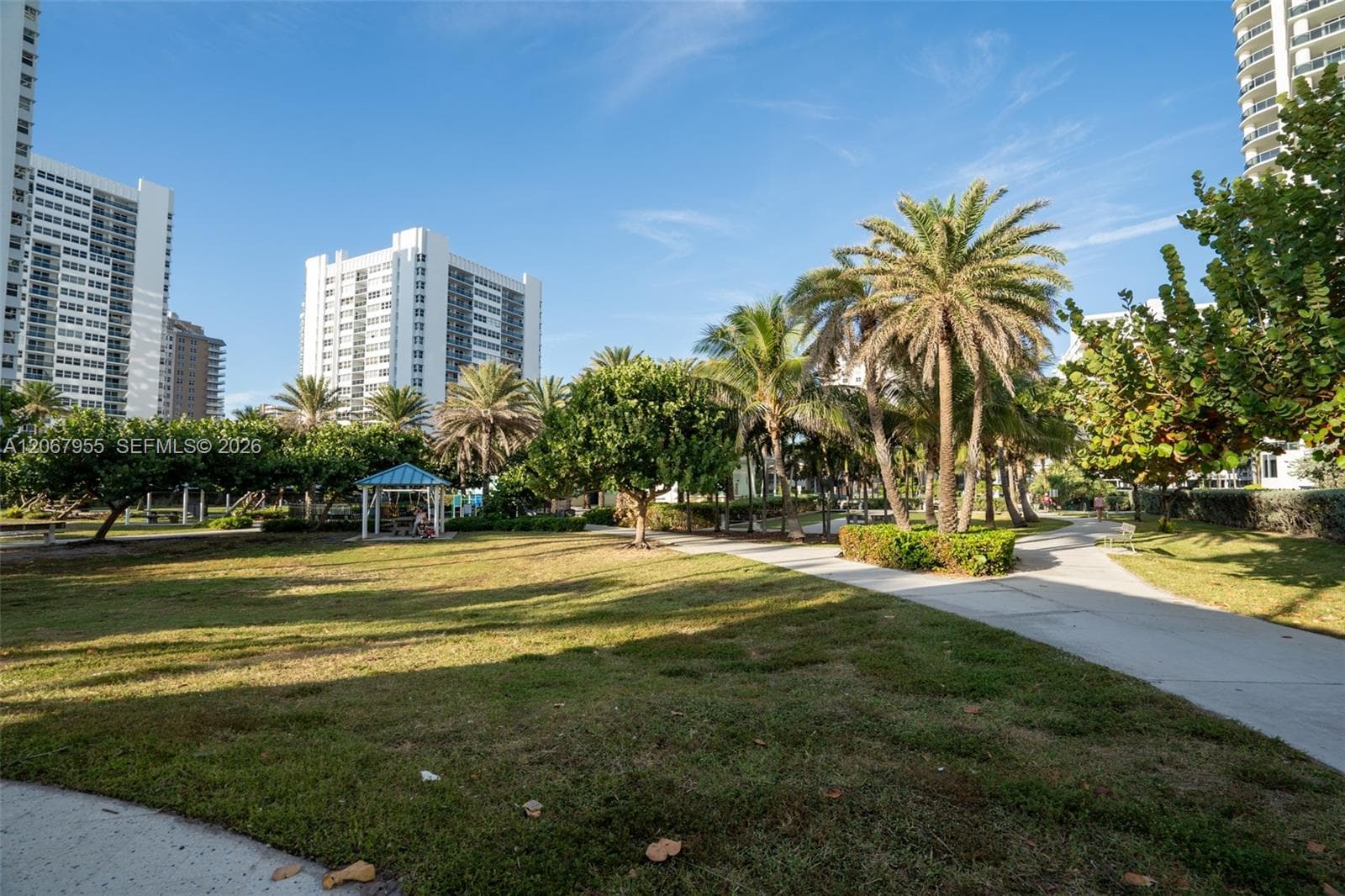 1849 S Ocean Dr # 1509, Hallandale Beach FL 33009 - Hallandale Beach, FL - Photo 1