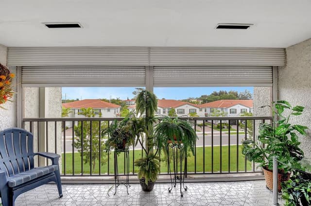 4070 Tivoli Court # 307, Lake Worth FL 33467 - Lake Worth, FL - Photo 2