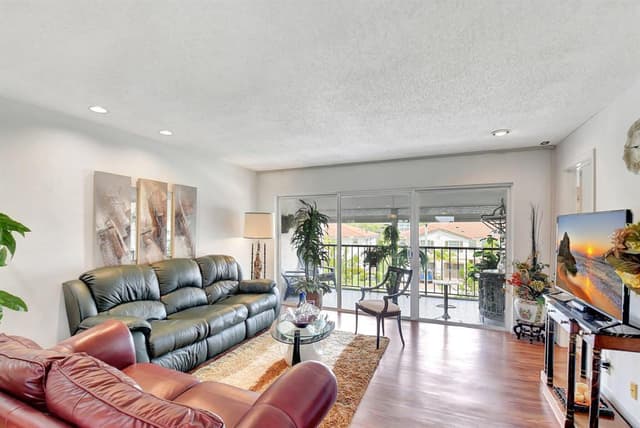 4070 Tivoli Court # 307, Lake Worth FL 33467 - Lake Worth, FL - Photo 3