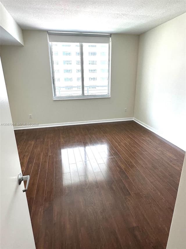 335 S Biscayne Blvd # 1802, Miami FL 33131 - Miami, FL - Photo 5