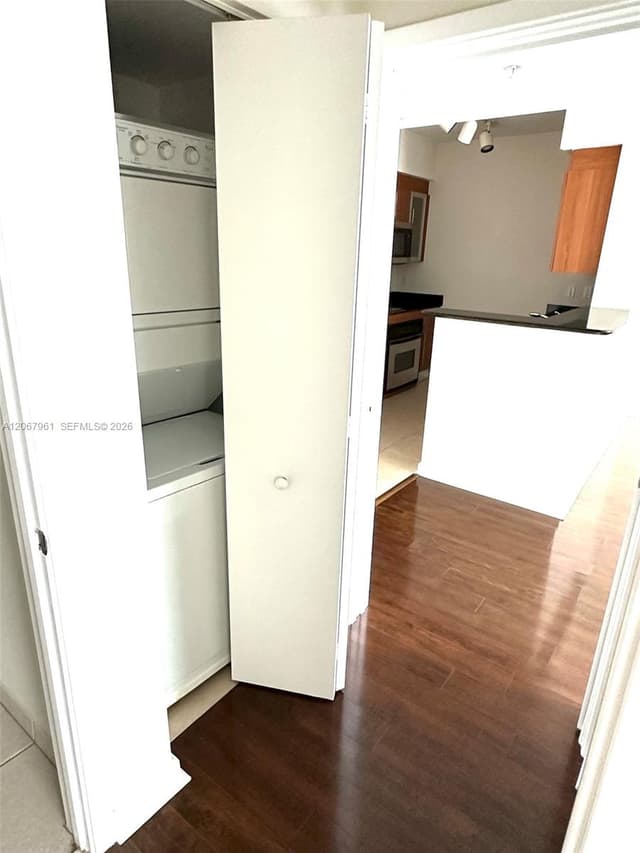 335 S Biscayne Blvd # 1802, Miami FL 33131 - Miami, FL - Photo 4