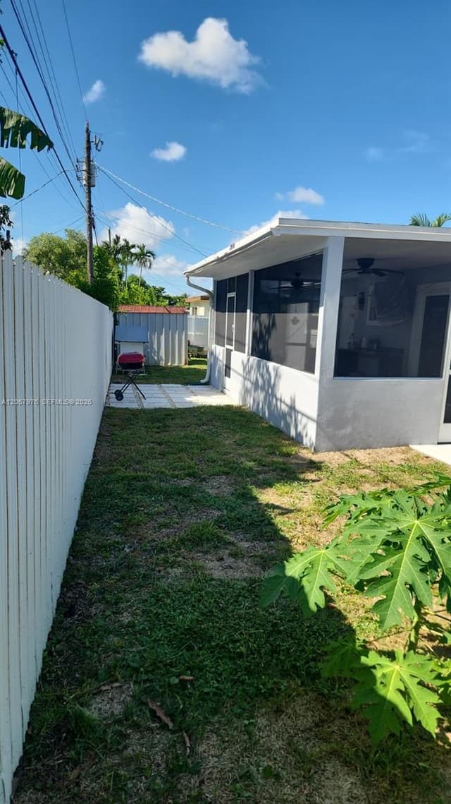 620 N 65th Ave, Hollywood FL 33024 - Hollywood, FL - Photo 3