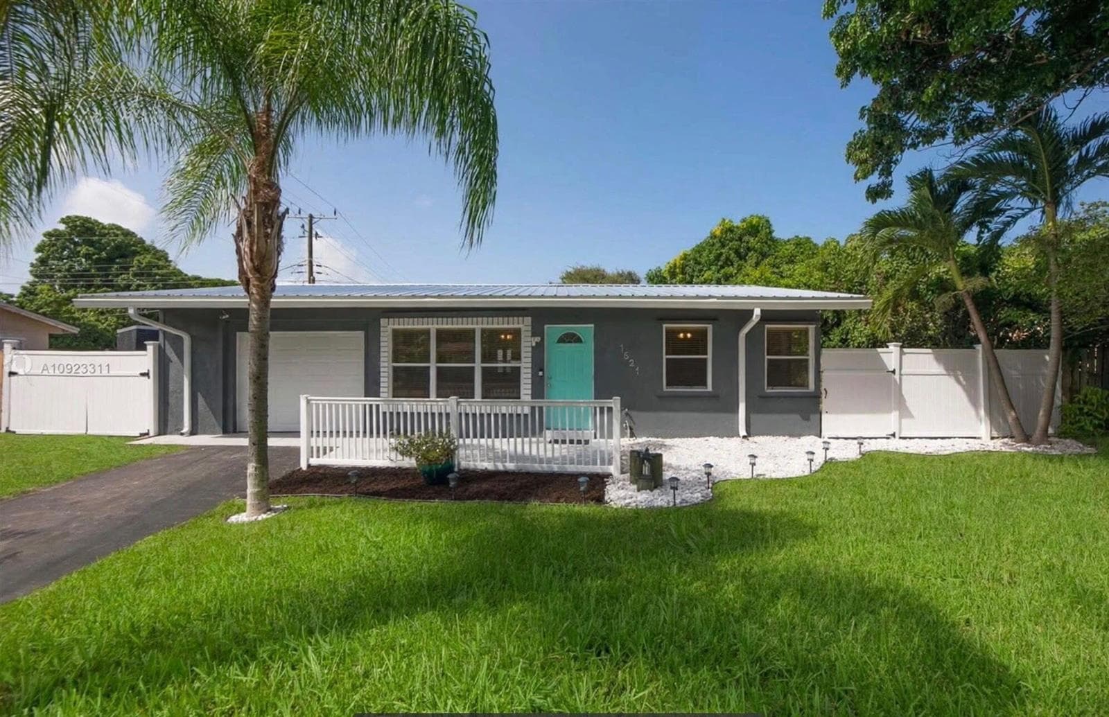1521 NE 32ND Court, Pompano Beach FL 33064 - Pompano Beach, FL - Photo 1