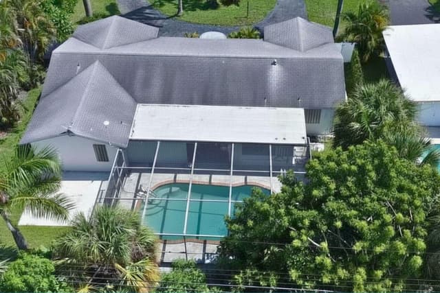 1261 NE 4TH Court, Deerfield Beach FL 33441 - Deerfield Beach, FL - Photo 2