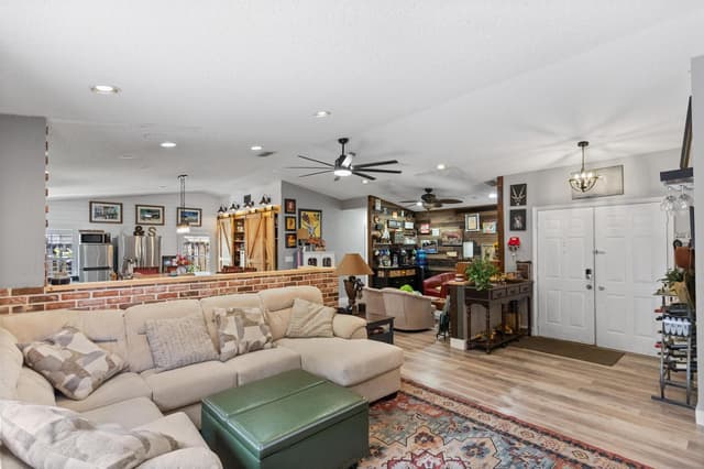 4000 SW 72ND Drive, Davie FL 33314 - Davie, FL - Photo 4