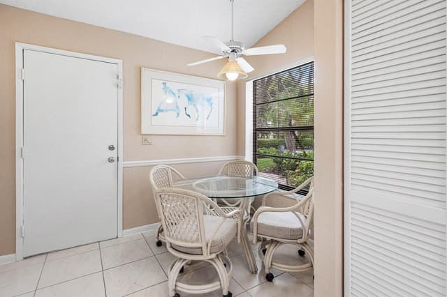 8271 SUN LAKE Drive, Boca Raton FL 33496 - Boca Raton, FL - Photo 5