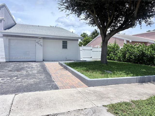 4835 NW 6th Ct, Delray Beach FL 33445 - Delray Beach, FL - Photo 3