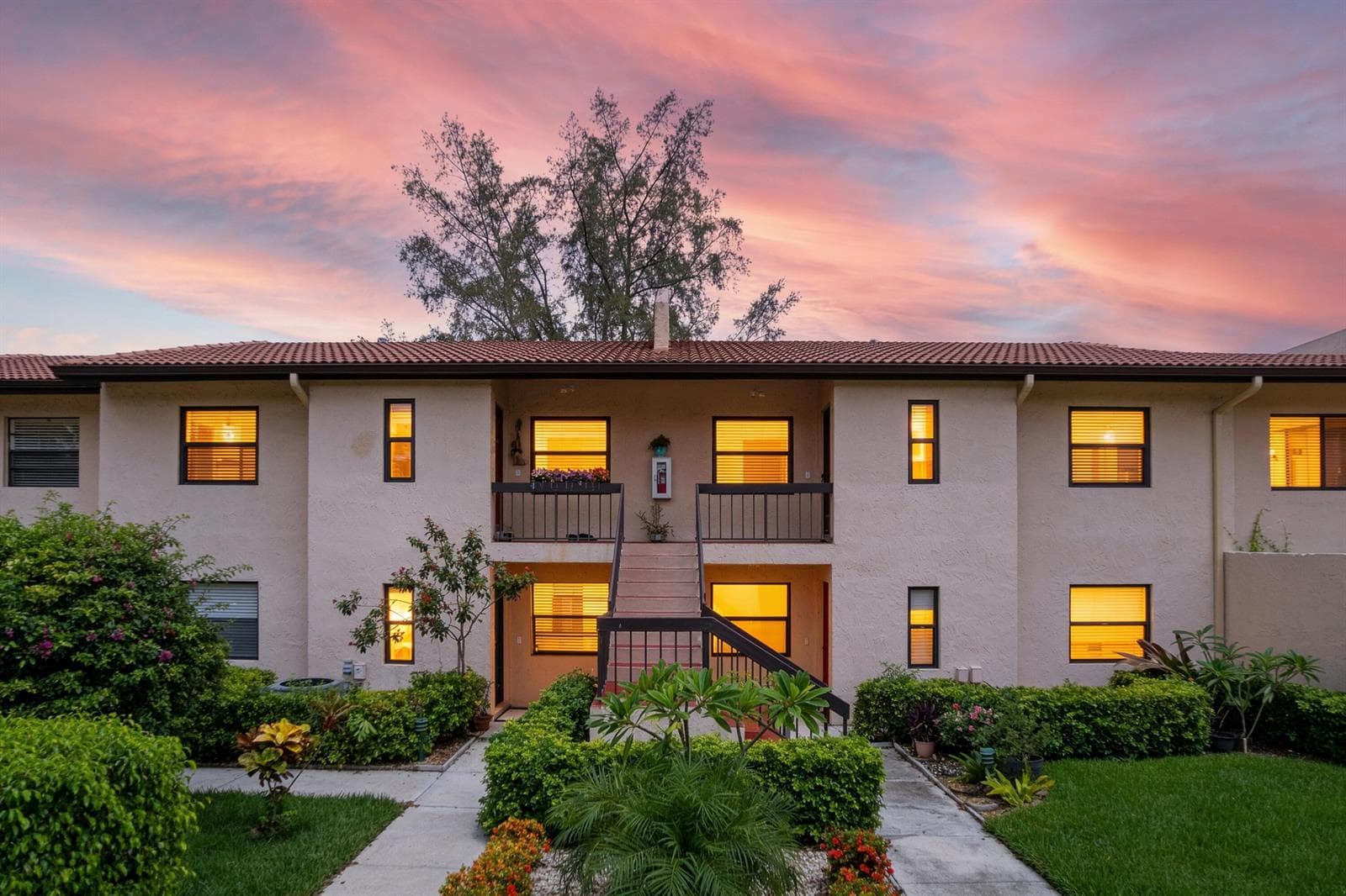 9286 VISTA DEL LAGO # F, Boca Raton FL 33428 - Boca Raton, FL - Photo 1