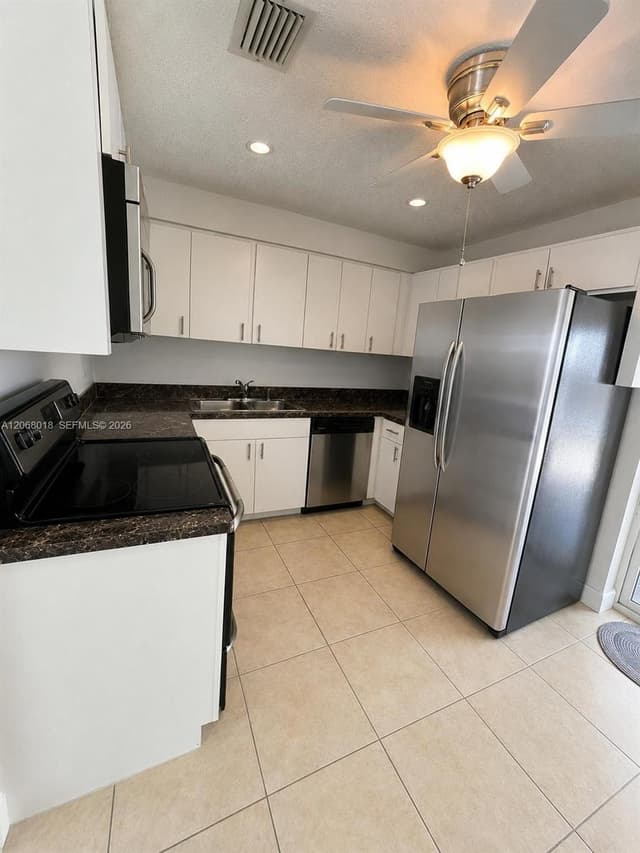 4910 SW 16th St, Fort Lauderdale FL 33317 - Fort Lauderdale, FL - Photo 6