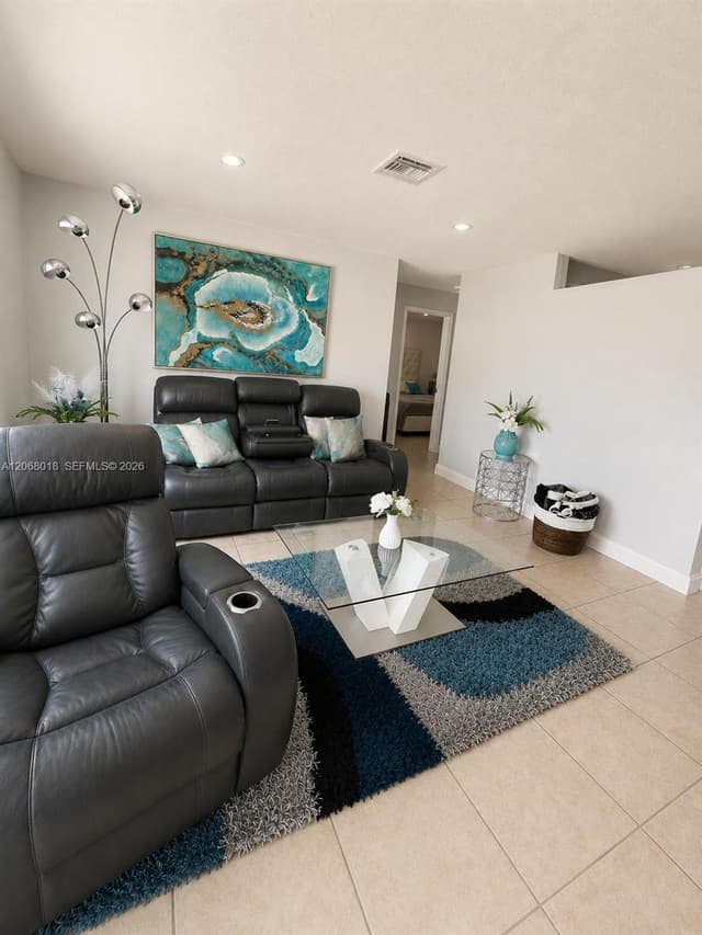 4910 SW 16th St, Fort Lauderdale FL 33317 - Fort Lauderdale, FL - Photo 3