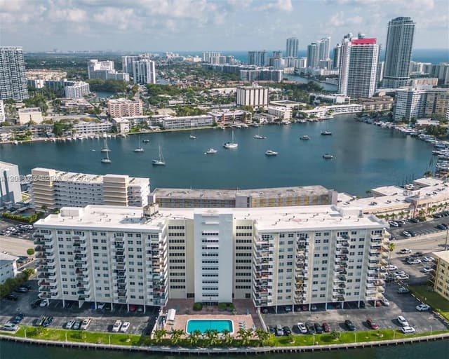 401 Golden Isles Dr # 503, Hallandale Beach FL 33009 - Hallandale Beach, FL - Photo 3