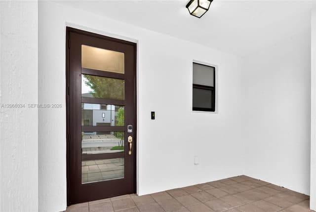 15488 NW 91st Ct, Miami Lakes FL 33018 - Miami Lakes, FL - Photo 5