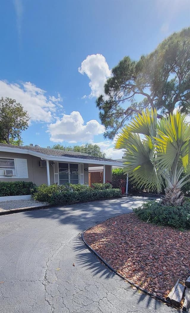 1000 NE 17TH Court, Fort Lauderdale FL 33305 - Fort Lauderdale, FL - Photo 4
