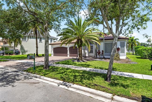 18609 SW 50th Ct, Miramar FL 33029 - Miramar, FL - Photo 2