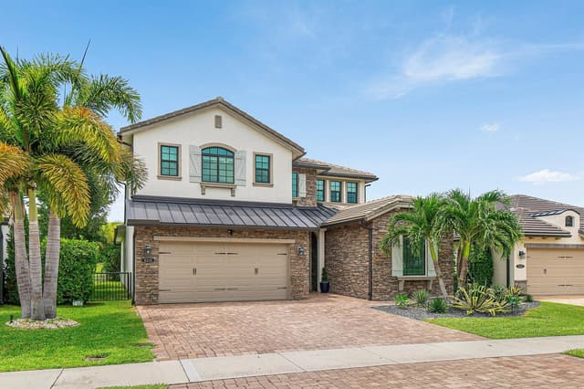 8331 Grand Prix Lane, Boynton Beach FL 33472 - Boynton Beach, FL - Photo 2