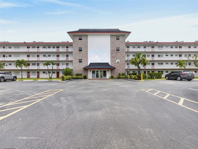 4140 NW 44th Ave # 408, Lauderdale Lakes FL 33319 - Lauderdale Lakes, FL - Photo 3