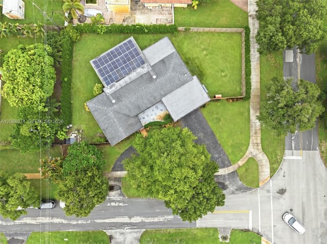 341 SW 54th Ave, Plantation FL 33317 - Plantation, FL - Photo 3