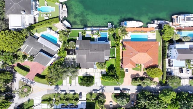 6819 Sunrise Pl, Coral Gables FL 33133 - Coral Gables, FL - Photo 4